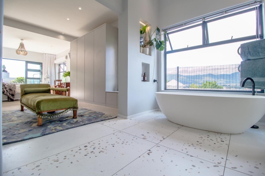 3 Bedroom Property for Sale in Hoog En Droog Western Cape